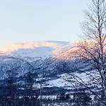 Modern Mountain Near Hiking Terrain Σπίτι διακοπών *
